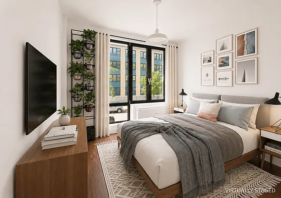 Bedroom, photo 2