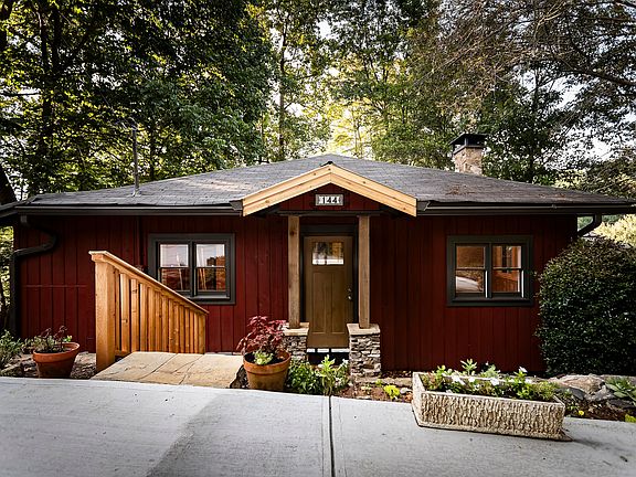 Front Entrance. Plenty of off street parking - rare in Mountain Park