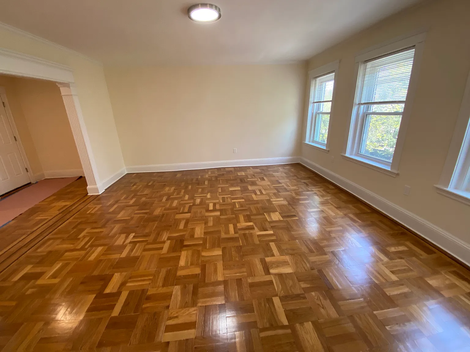 3 bed, 1200 sqft, $4,850 — Photo 1