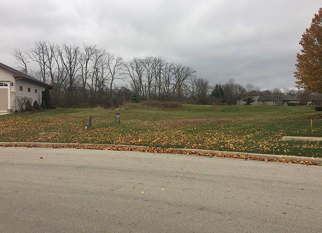 2nd image of 758 Friar Dr