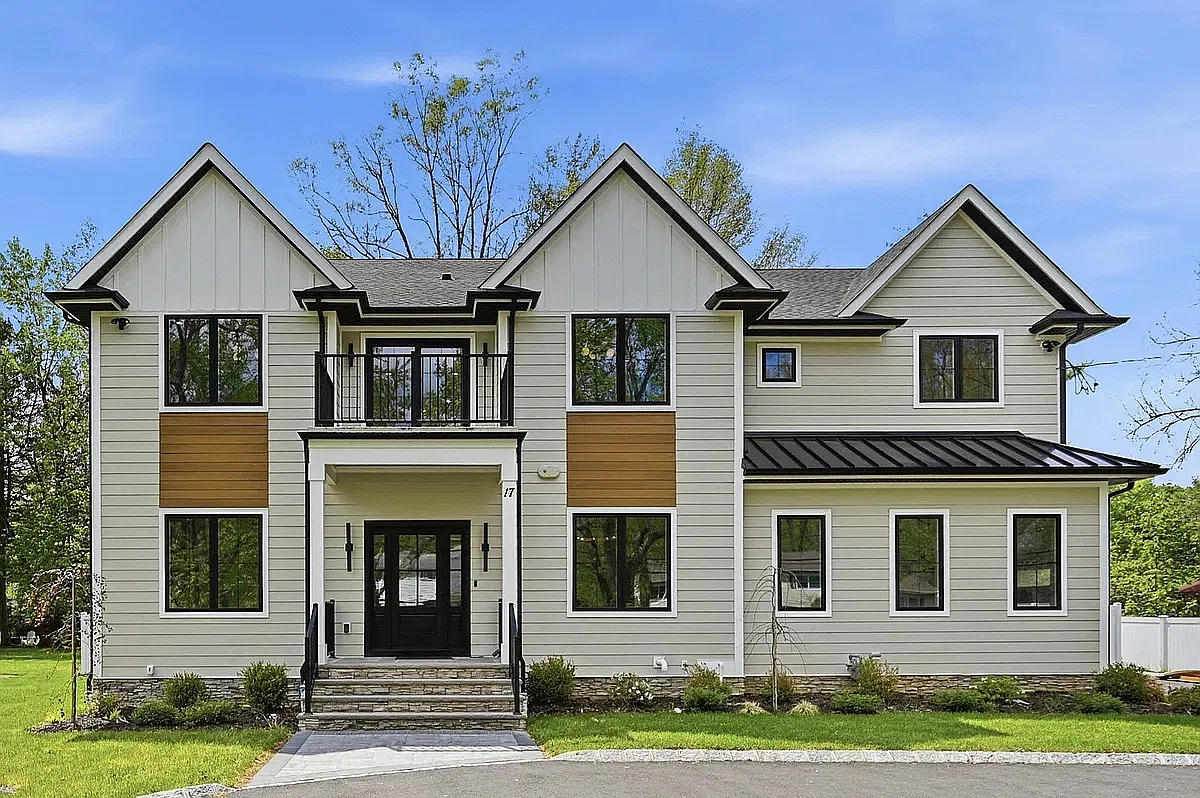 6 bed, 5.5 bath, $14,500 — Photo 1
