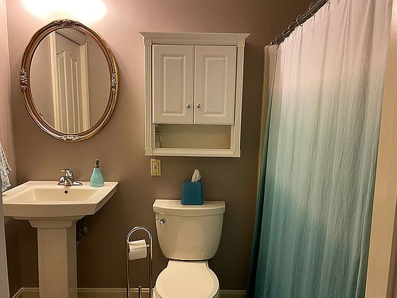 5th image of 808 Forest Lake Dr