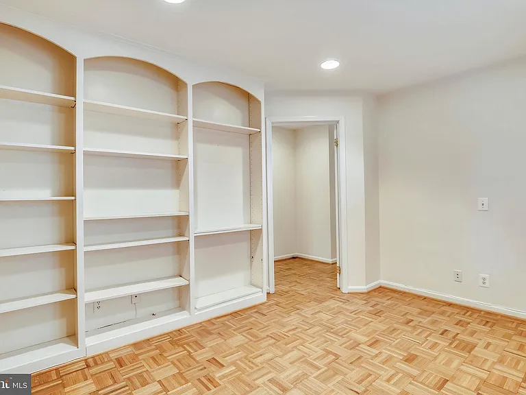 1401 N Oak St #G6 — Photo 26