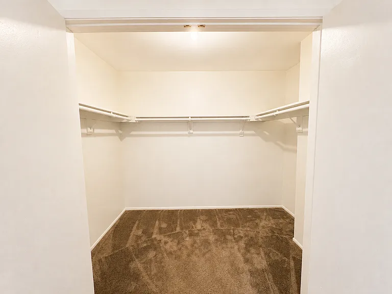 The Del Ciervo Apartments — Photo 17