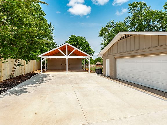 4th image of 110 Brookhaven Dr