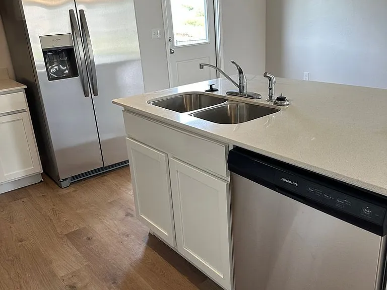 9705 Gray Wolf Ln — Photo 6