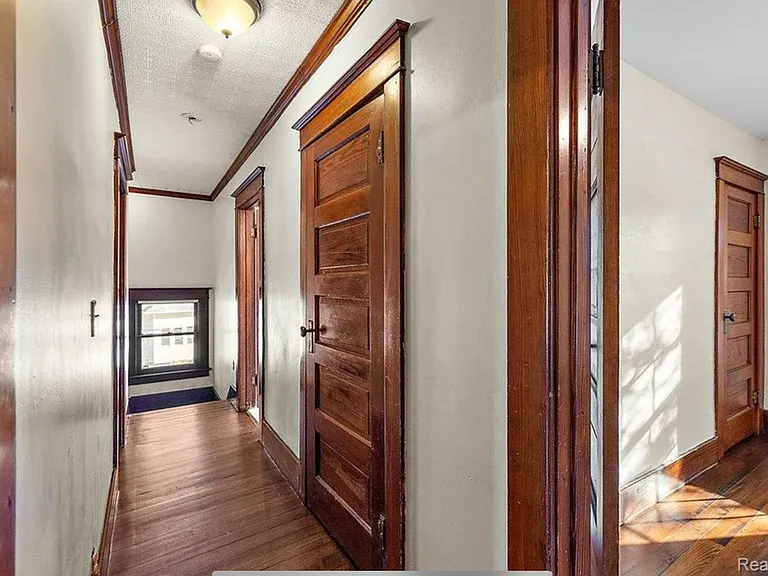 438 N Bailey St — Photo 31