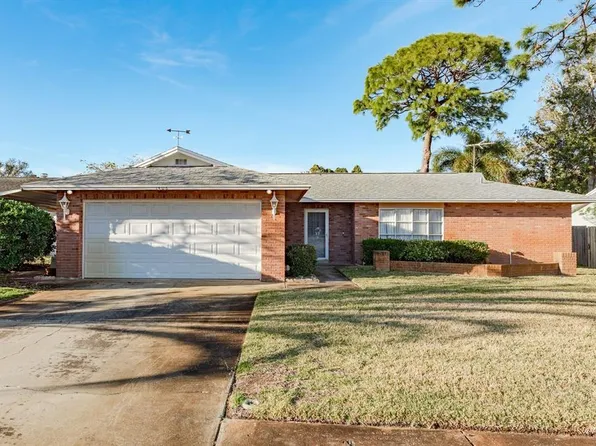 1408 Garden Ave, Tarpon Springs, FL 34689