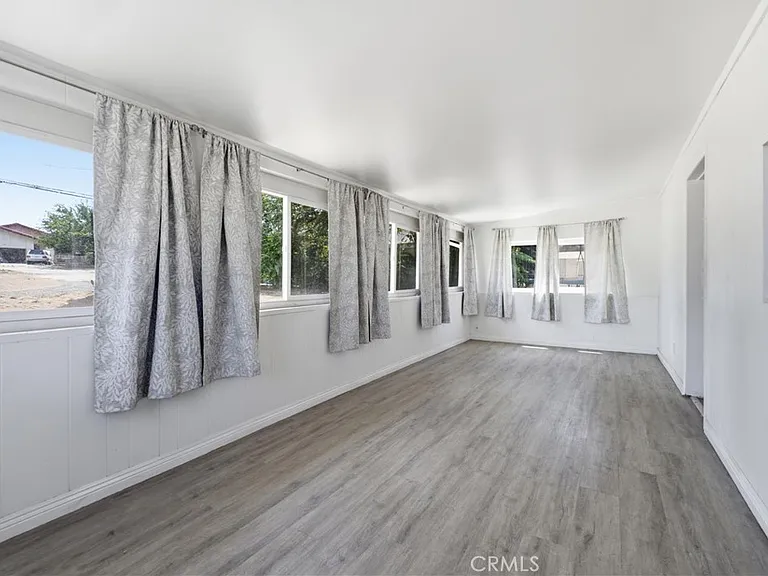 4851 W Avenue M8 — Photo 4