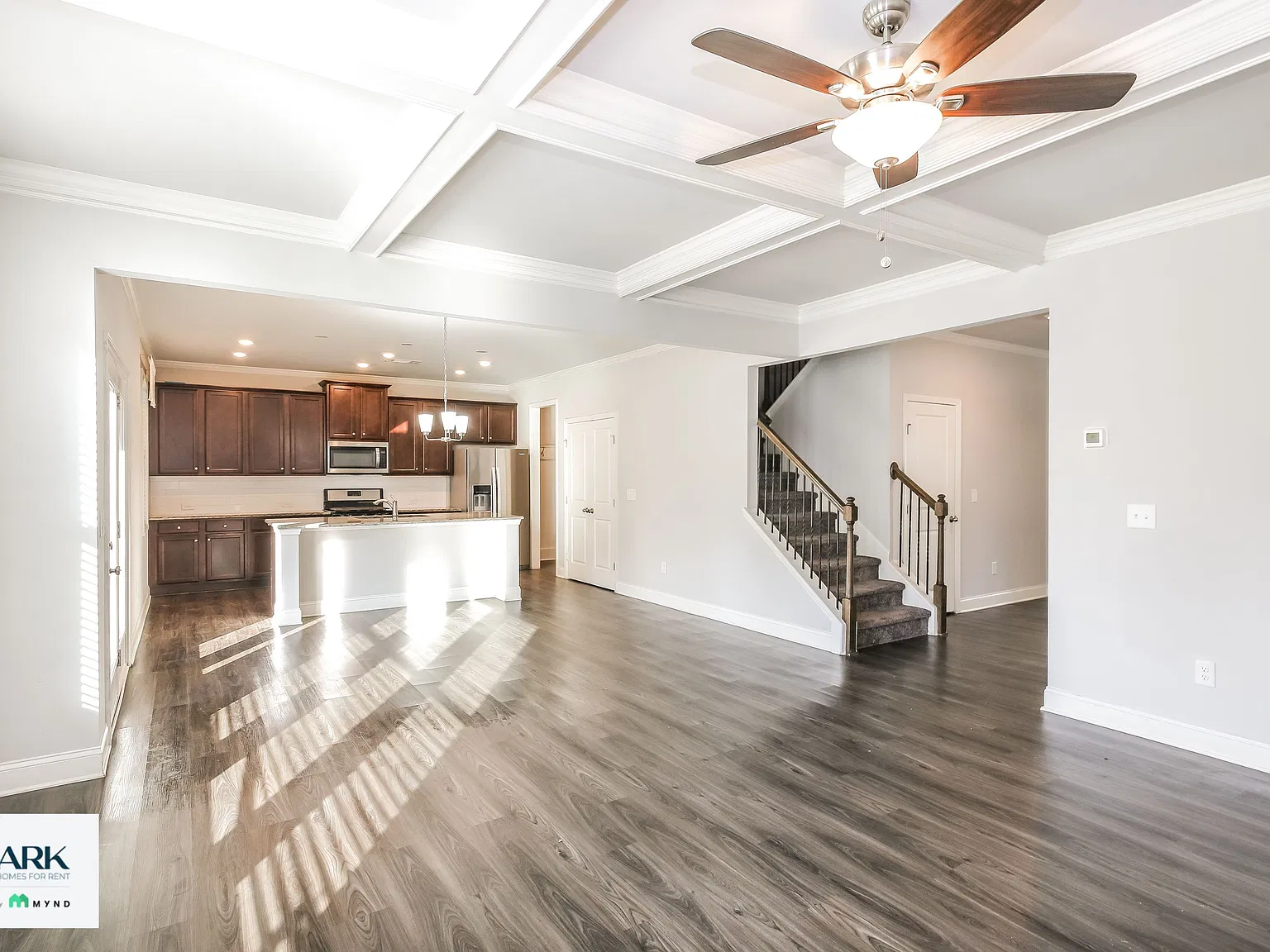 4 bed, 2.5 bath, 2656 sqft, $2,425 — Photo 4