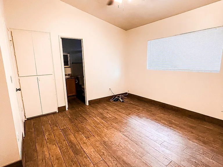27 W Concorda Dr #102 — Photo 5