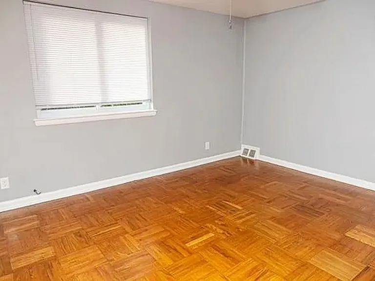 5931 Elmhurst St — Photo 8