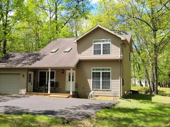25 Byron Ln, Albrightsville, PA 18210