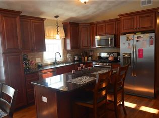 19 Hillside St, Smithfield, RI 02917