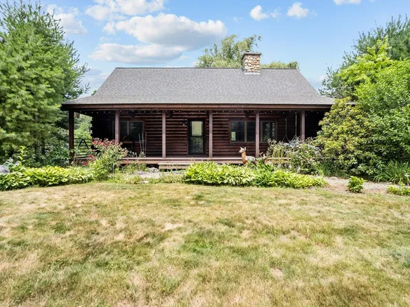 48 Read St, Seekonk, MA 02771