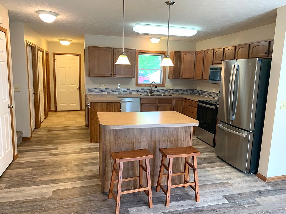 1st image of 3611 McLaughlin Dr