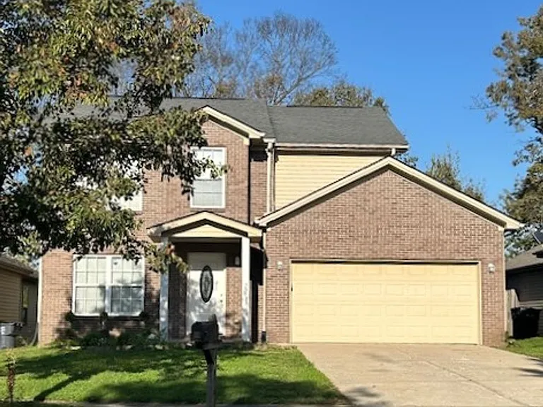 1092 Winding Oak Trl — Photo 1