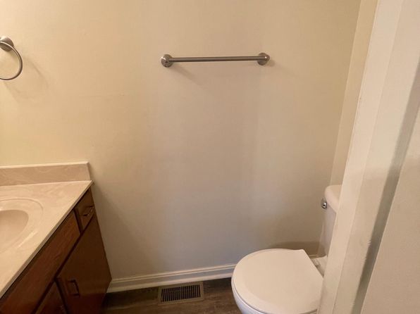 627 Princeton Dr #B, Elizabethtown, KY 42701