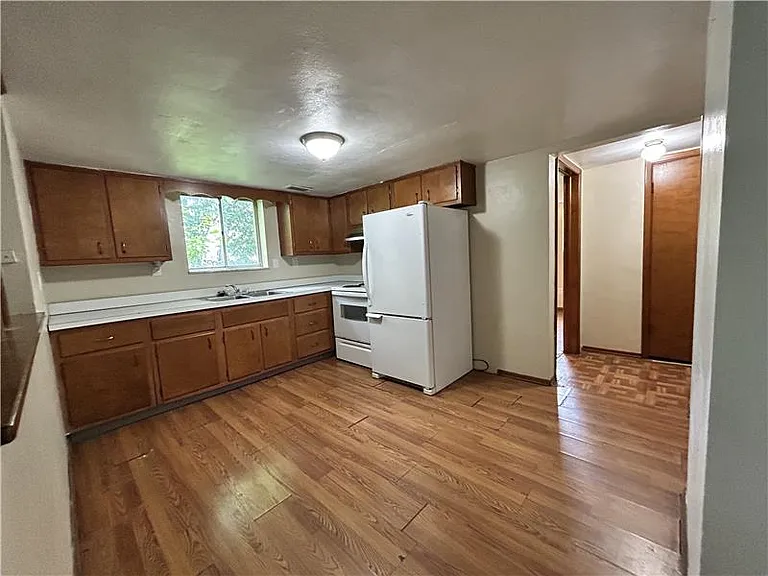 2803 Sunset Blvd #3 — Photo 3