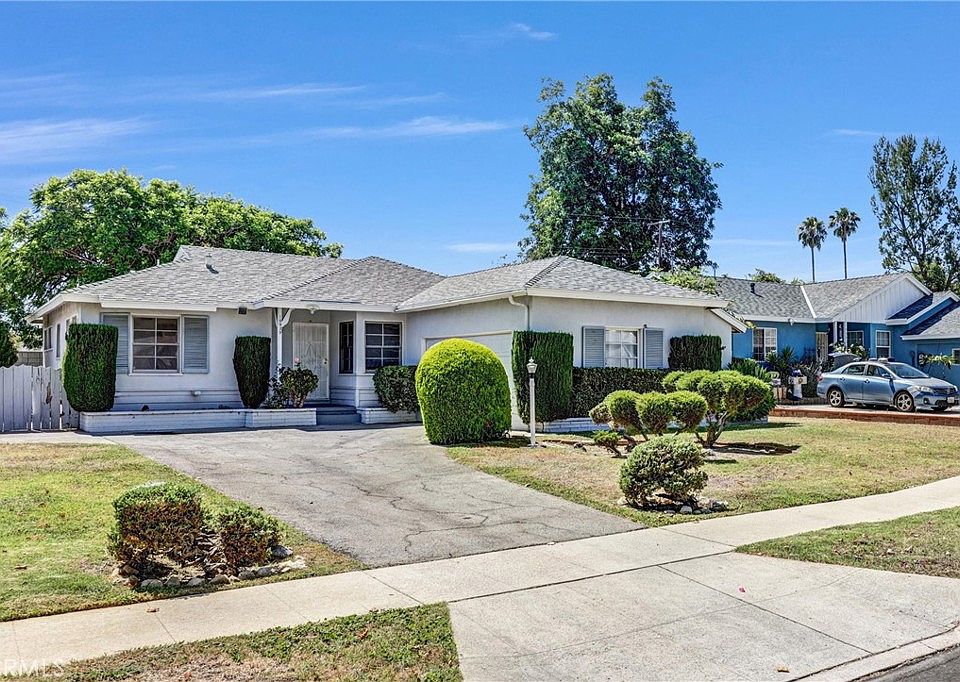 1st image of 10939 Gloria Ave