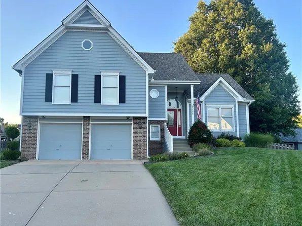 7608 NW 76th Pl, Kansas City, MO 64152