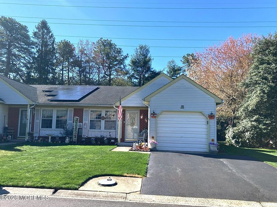 2nd image of 144 Sunset Road #60