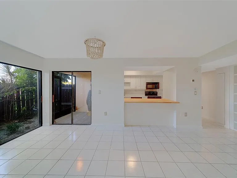 890 N Village Dr #103 — Photo 7