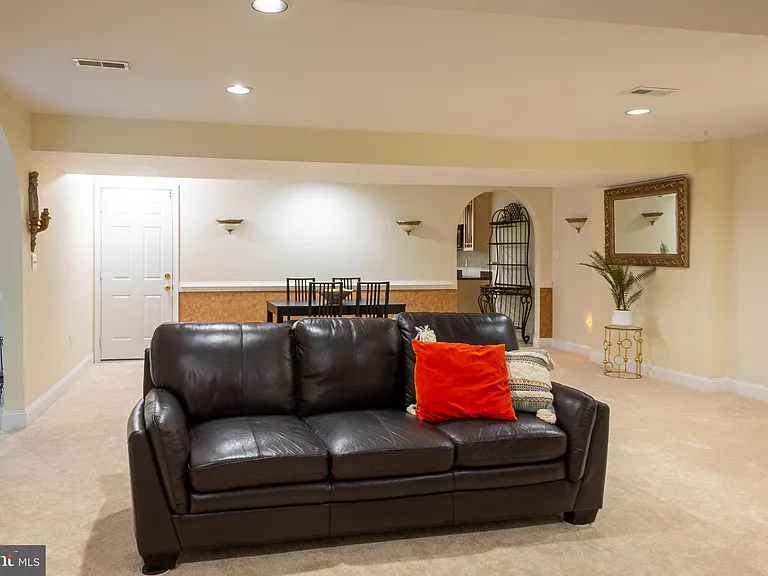 4705 Rippling Pond Dr — Photo 13