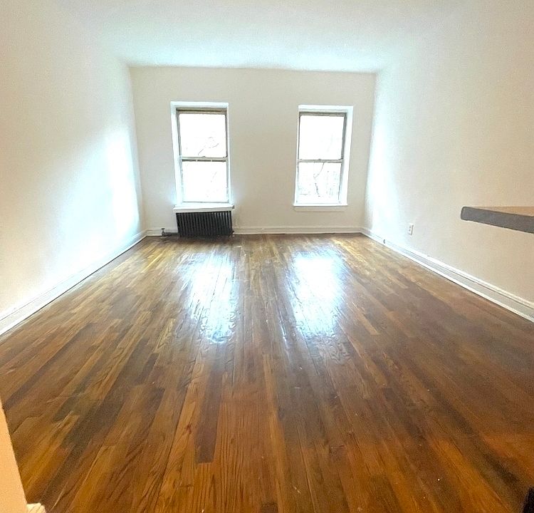 1st image of 1594 3rd Ave #5CC