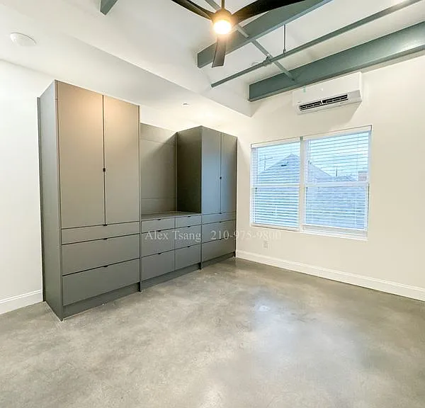 630 Montana St #202 — Photo 9