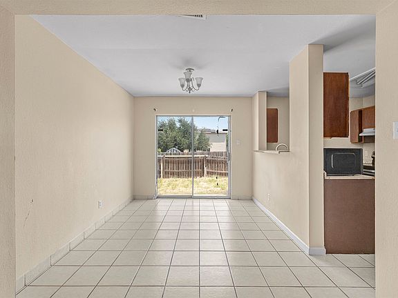 5th image of 3243 Saint Kathryn Loop