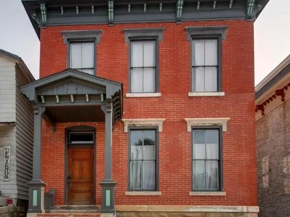 308 N 6th St, Hannibal, MO 63401