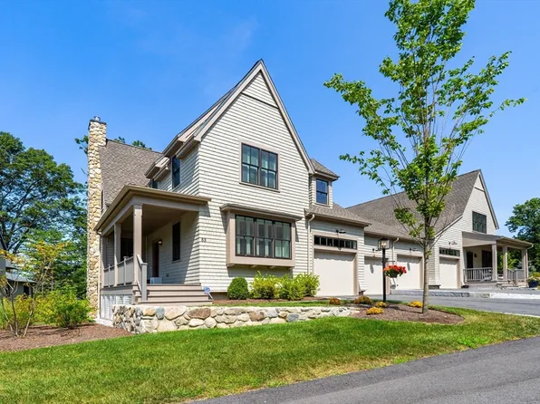 53 Wolcott Woods Lane #53, Milton, MA 02186