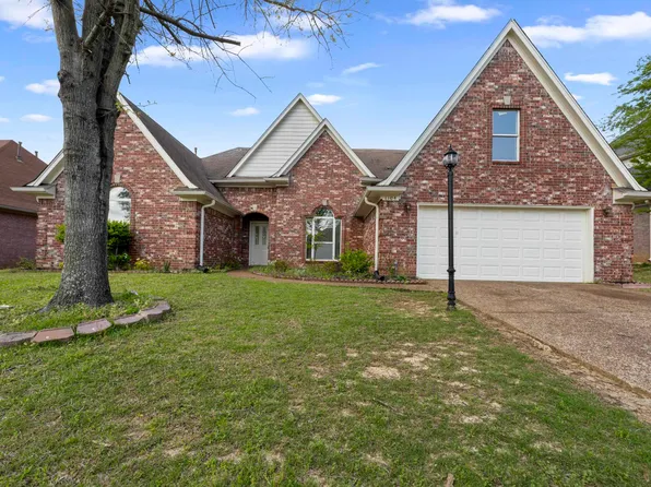 1104 Macon Hall Rd, Cordova, TN 38018