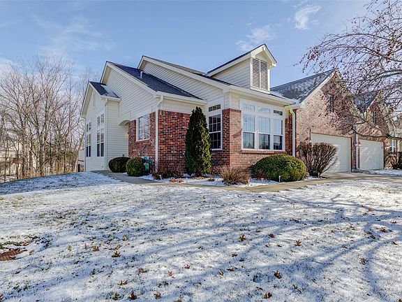 2nd image of 811 Waterford Villas Dr Unit 6