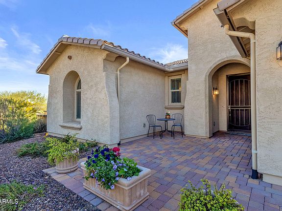 3rd image of 5425 W TARO Lane