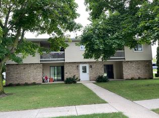 36 Baden Ave #204, Cedar Grove, WI 53013