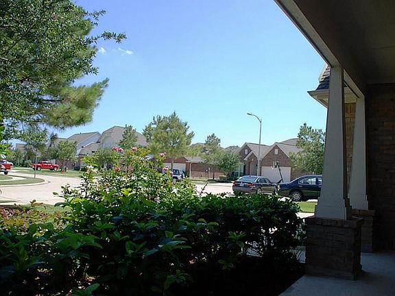 3rd image of 26311 Sundown Cove Ln