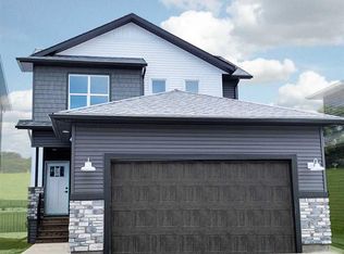 13209 W 105th St, Grande Prairie, AB T8X0W5