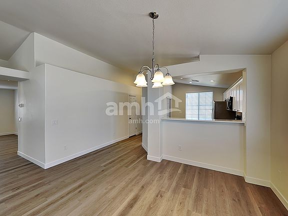 5th image of 5239 N 104th Dr