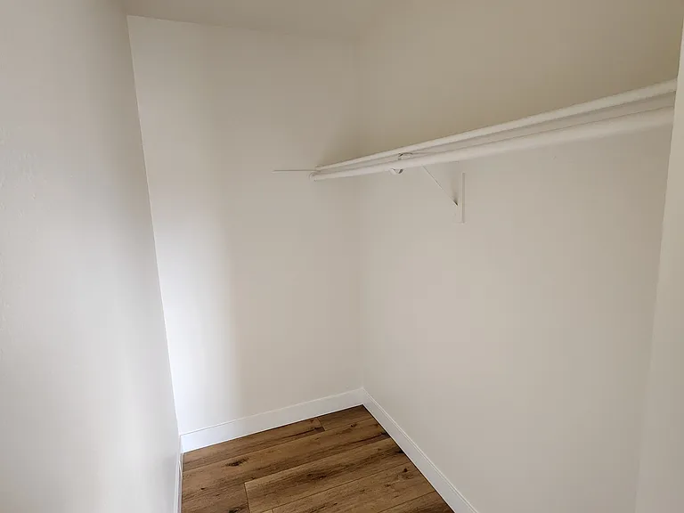 157 W Ash Ave #E — Photo 12
