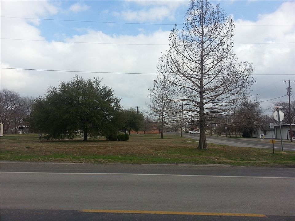1st image of 2902/2902A McKinney St