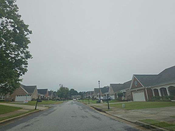 4th image of 1187 Laurelwood Ln