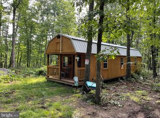 Emerald Ln, Paw Paw, WV 25434