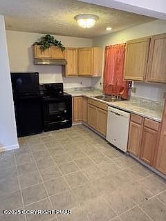 3rd image of 7172 Mountain Dr