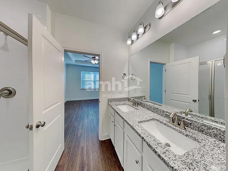 7060 Creeksong Dr — Photo 15