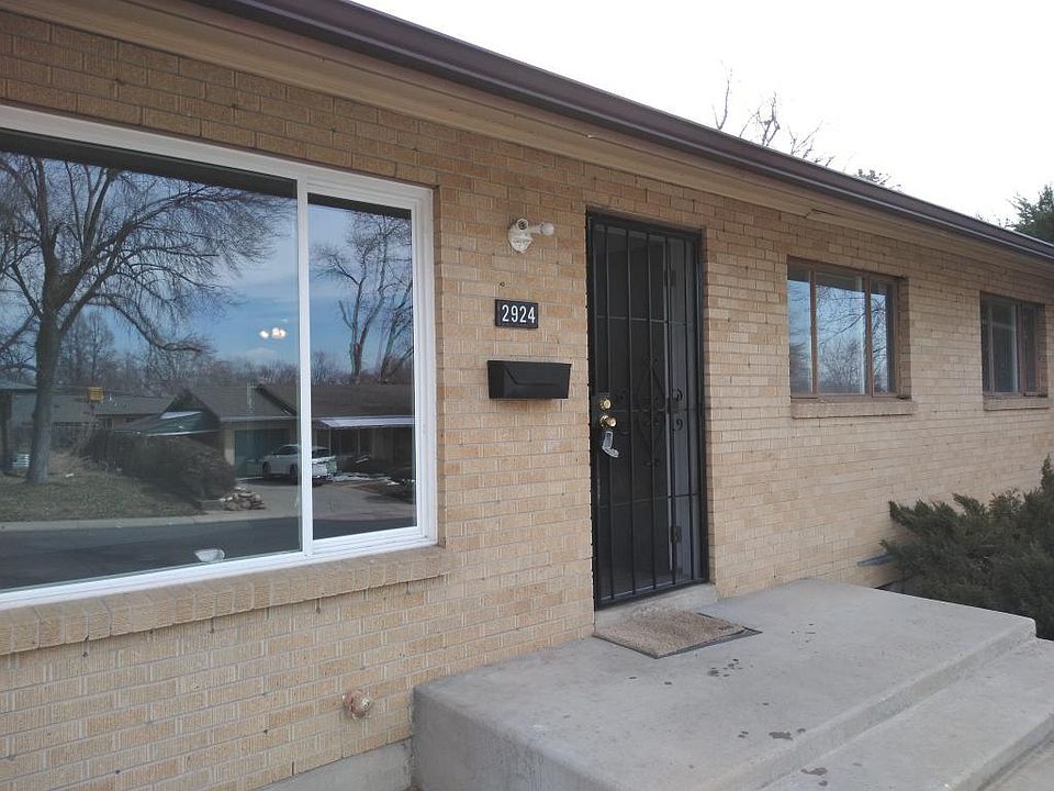 1st image of 2924 S Winona Ct