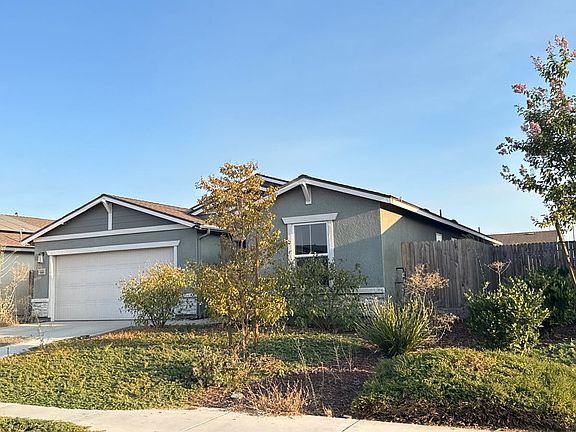 3rd image of 664 Veronica St