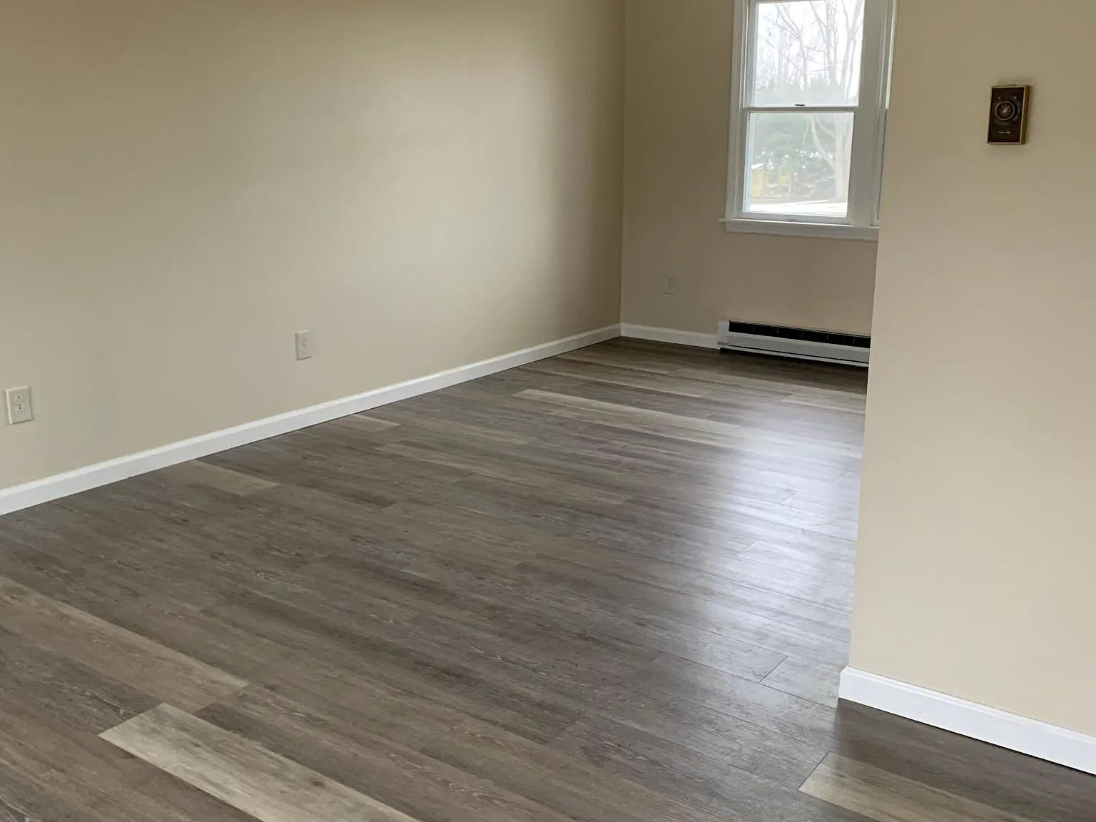4 bed, 1800 sqft, $2,300 — Photo 2