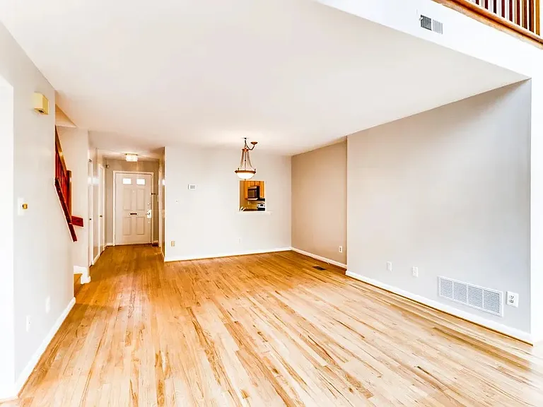 609 S Hanover St — Photo 6